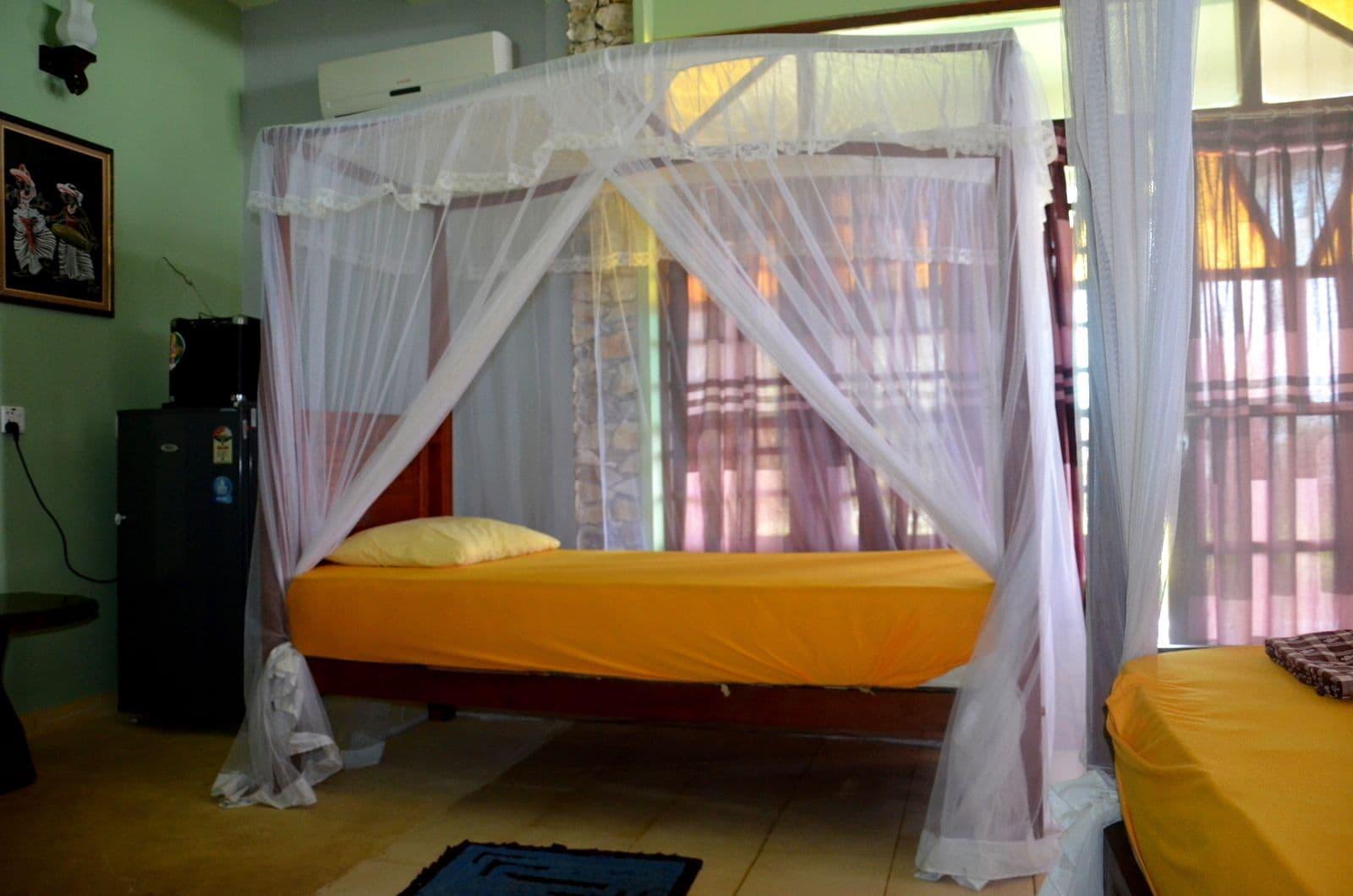 Time N Tide Beach Resort Hikkaduwa Exterior photo