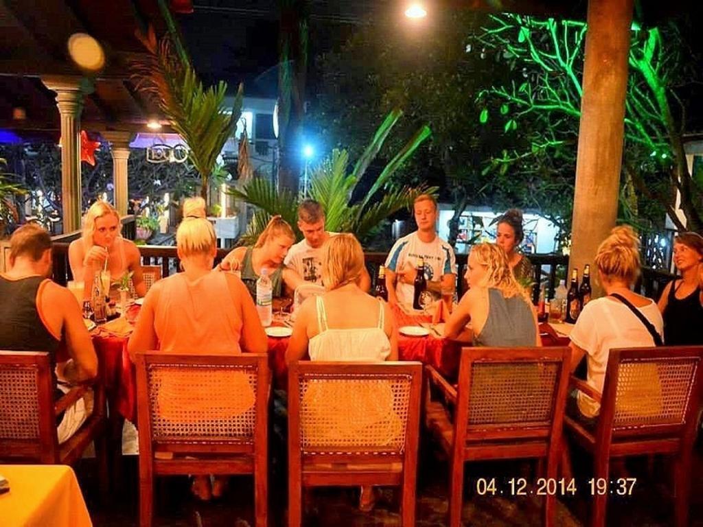 Time N Tide Beach Resort Hikkaduwa Exterior photo